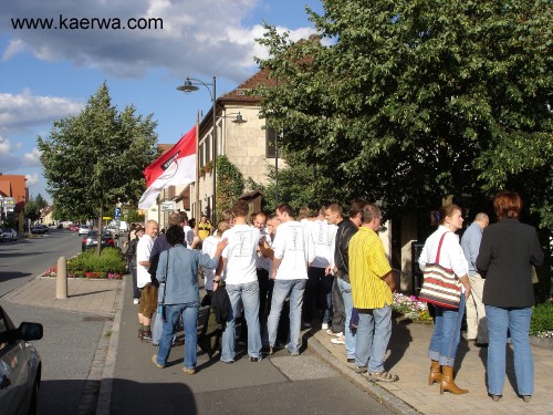 Krwa 2007 Platzkonzert vorm Rathaus und Bieranstich